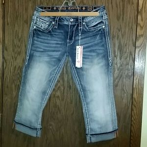 Nwt Rock Revival ENA Crop Capris 29